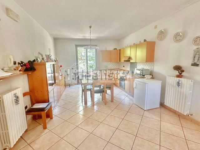 Appartamento in vendita di 110 m² in Contrada San Maurizio, 150