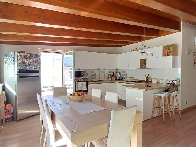 Appartamento in vendita di 110 m² in Contrada Malvicino, 1