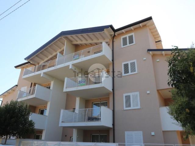 Appartamento in vendita di 110 m² in Contrada Parignano, 62