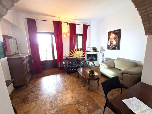 Appartamento in vendita di 110 m² in Contrada San Savino, 20