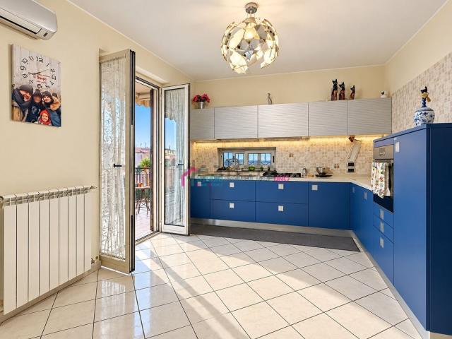 Appartamento in vendita di 110 m² in Corso Umberto I