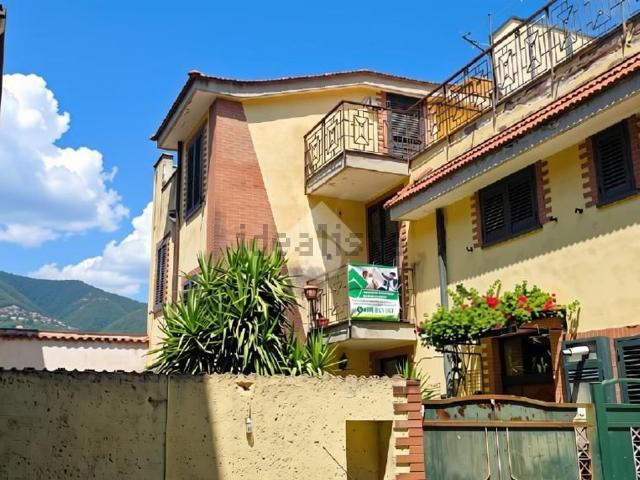 Appartamento in vendita di 110 m² in Corso Mario Pagano, 165