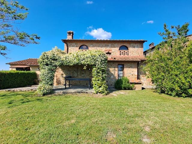 Appartamento in vendita di 110 m² in Località Montignoso