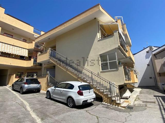 Appartamento in vendita di 110 m² in Lungomare Cristoforo Colombo, 147