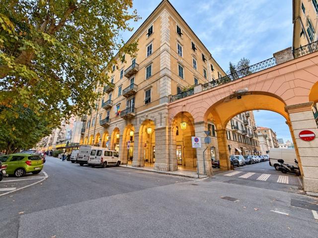 Appartamento in vendita di 110 m² in Piazza del Popolo, 1