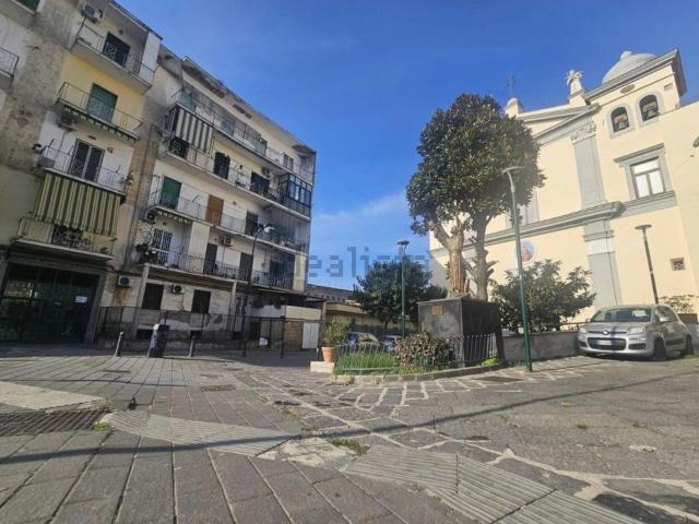 Appartamento in vendita di 110 m² in Piazza Madonna dell&apos Arco, 21