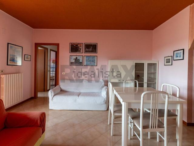 Appartamento in vendita di 110 m² in Piazza Martiri della Resistenza, 11