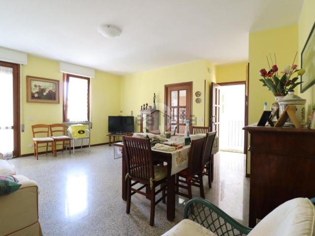 Appartamento in vendita di 110 m² in Piazza San Pietro, 23
