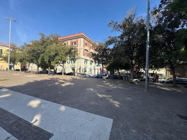 Appartamento in vendita di 110 m² in Piazza Vittorio Emanuele III, 42