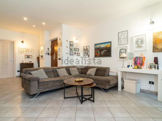 Appartamento in vendita di 110 m² in Strada Pecenasco, 12