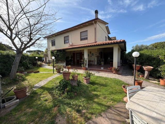 Appartamento in vendita di 110 m² in Strada Provinciale della Principessa