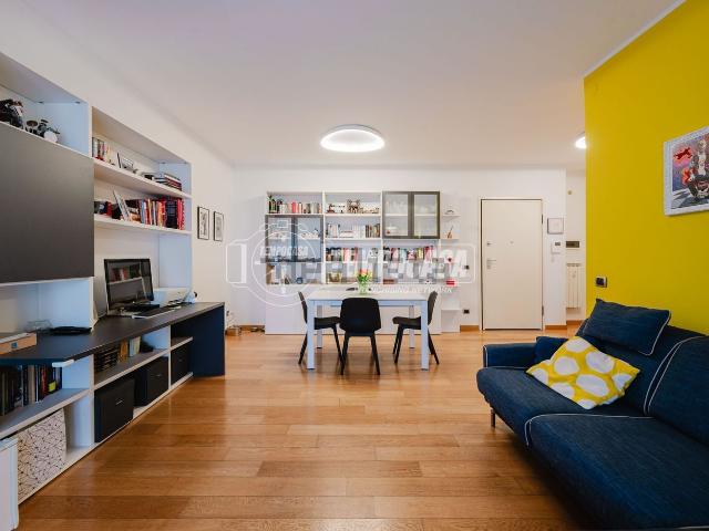 Appartamento in vendita di 111 m² in Via Giovanni Battista Morgagni