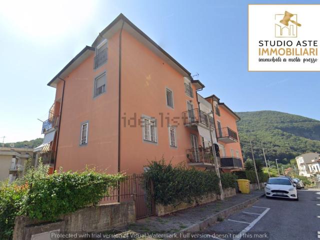 Appartamento in vendita di 111 m² in Via Cozzani, 30