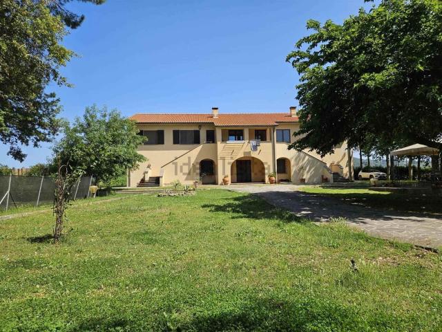 Appartamento in vendita di 111 m² in Via Antonio de Curtis, 1