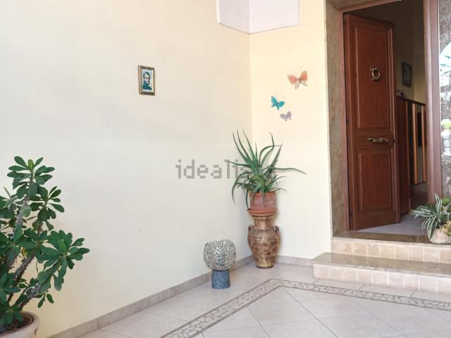 Appartamento in vendita di 111 m² in Via Aradeo, 50