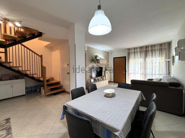 Appartamento in vendita di 111 m² in Via Garibaldi, 3760