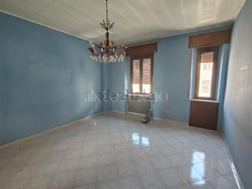 Appartamento in vendita di 110 m² in Via Giuseppe Schipani