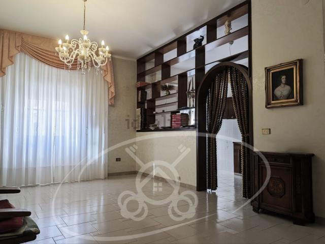 Appartamento in vendita di 111 m² in Via Giuseppe Ricciardi, 62