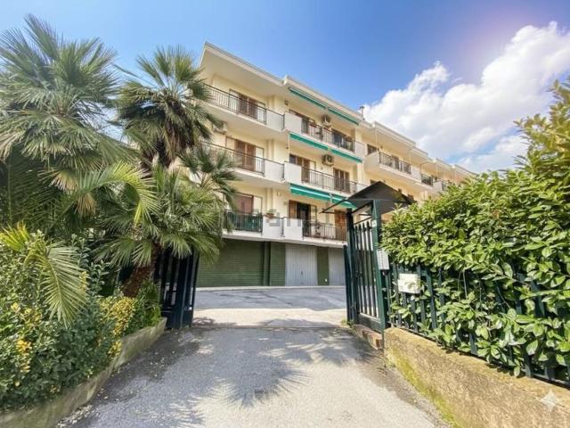 Appartamento in vendita di 111 m² in Via Giovanni Ciranna