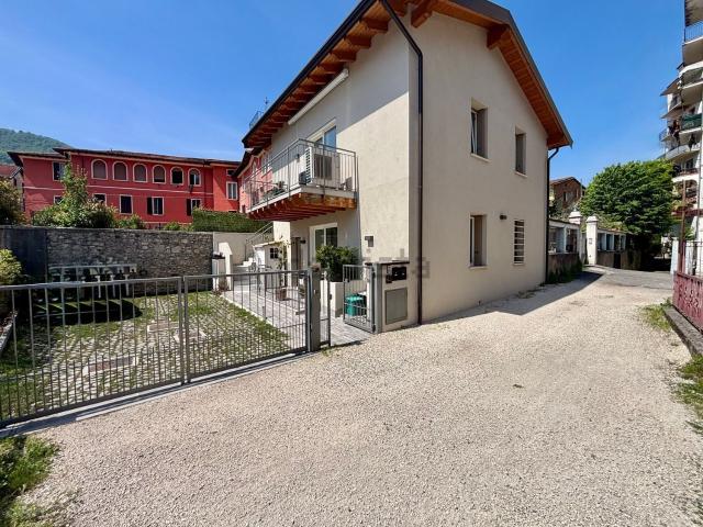 Appartamento in vendita di 111 m² in Via Guglielmo Marconi
