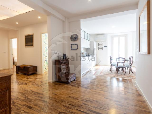 Appartamento in vendita di 111 m² in Via d&apos Azeglio, 35