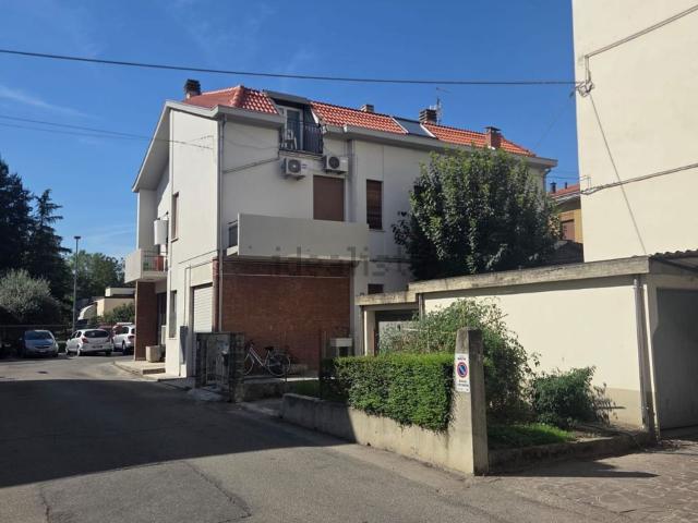 Appartamento in vendita di 111 m² in Via Don Pellegri, 1