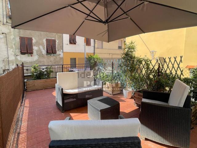 Appartamento in vendita di 111 m² in Via del Cassero