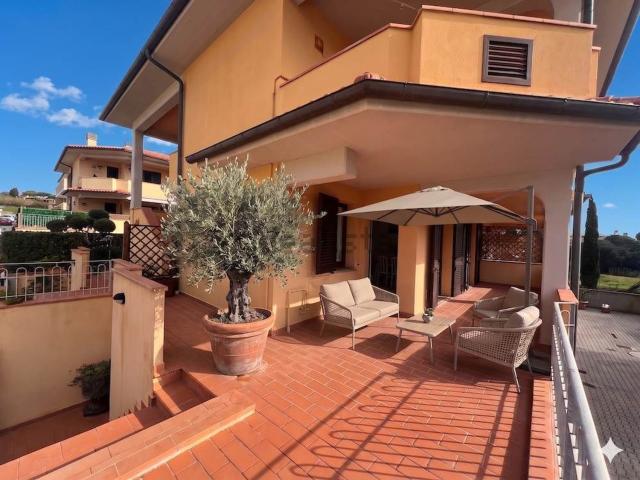 Appartamento in vendita di 111 m² in Via della Liberazione, 5