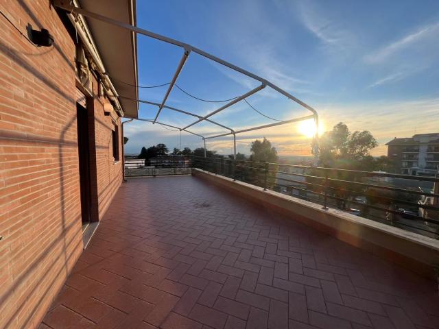 Appartamento in vendita di 111 m² in Via Francia, 70