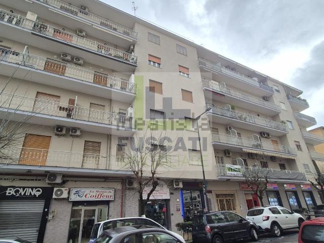 Appartamento in vendita di 111 m² in Via Napoli, 143