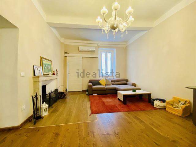 Appartamento in vendita di 111 m² in Via Santa Giustina, 35