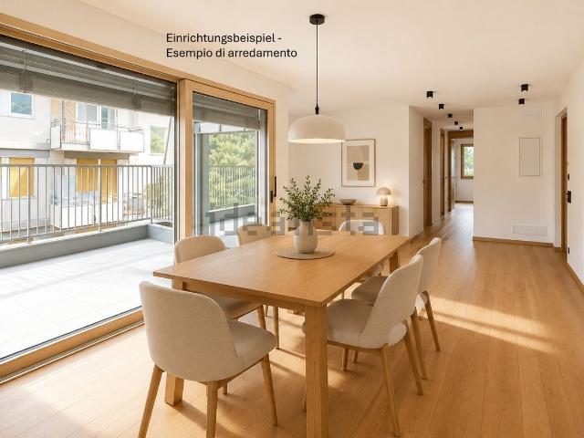 Appartamento in vendita di 111 m² in Via Schiller