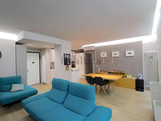 Appartamento in vendita di 111 m² in Via Scornetta, 40