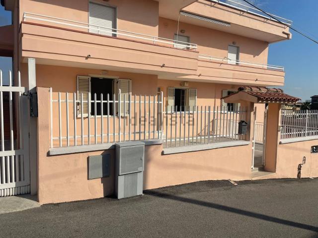 Appartamento in vendita di 111 m² in Via Siciliano Albamonte