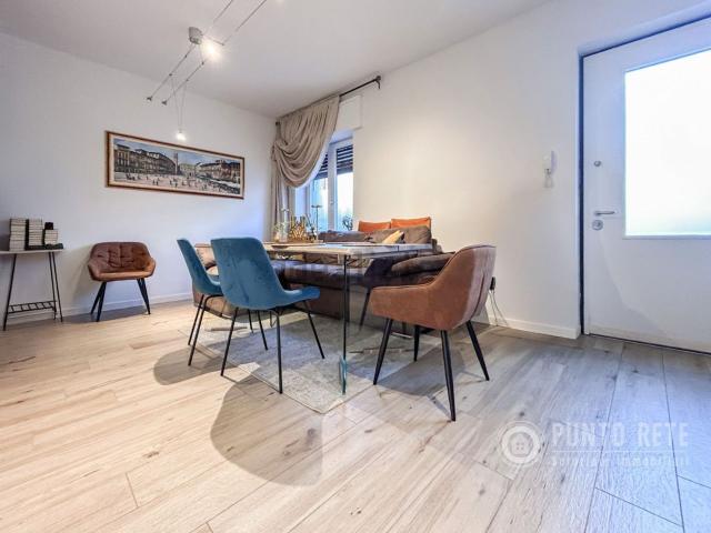 Appartamento in vendita di 111 m² in Via Stella, 18