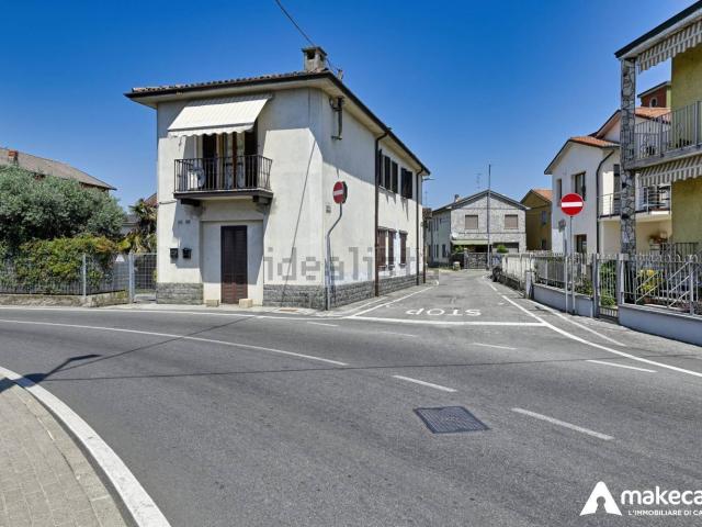 Appartamento in vendita di 111 m² in Via Roma, 31
