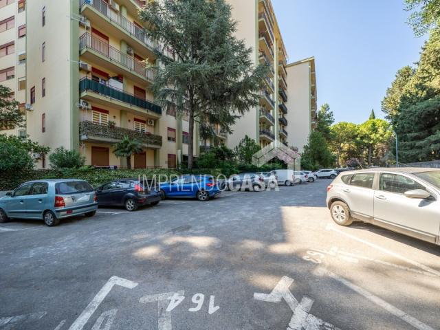 Appartamento in vendita di 111 m² in Via Romualdo Salernitano, 45