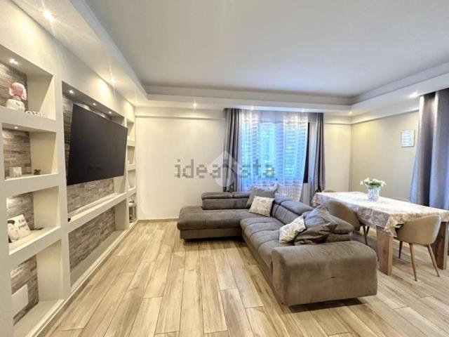 Appartamento in vendita di 111 m² in Via Roncegno, 2