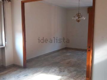 Appartamento in vendita di 111 m² in Via Ruggero Manna