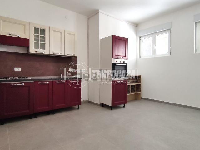 Appartamento in vendita di 111 m² in Via Tirana