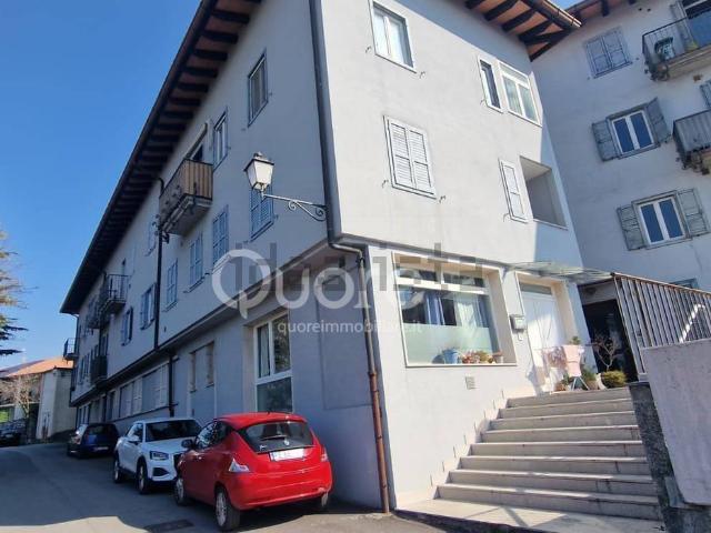 Appartamento in vendita di 111 m² in Via Valentino Ostermann