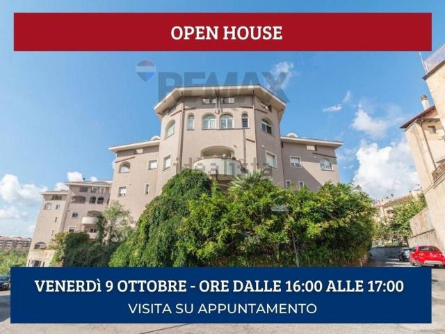 Appartamento in vendita di 111 m² in Via Valentino Lupattelli, 7