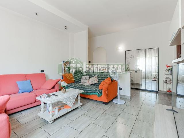 Appartamento in vendita di 111 m² in Via Velasca, 43