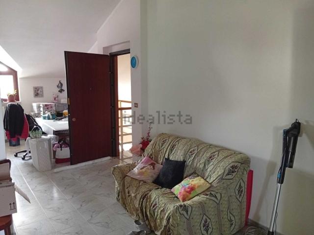 Appartamento in vendita di 111 m² in Via Vittime di Cernobyl, 1723