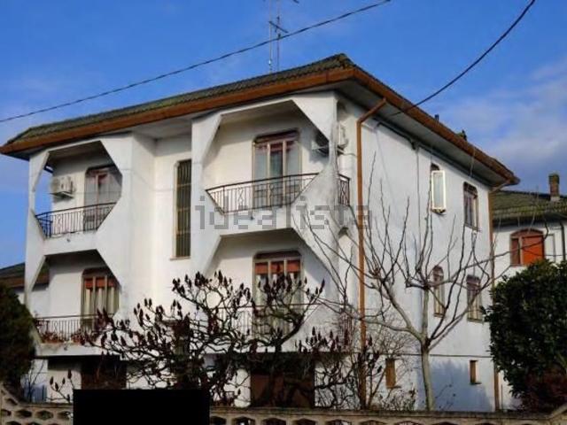 Appartamento in vendita di 111 m² in Vicolo degli Estensi