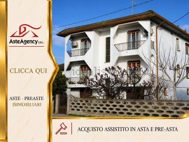 Appartamento in vendita di 111 m² in Vicolo degli Estensi, 1