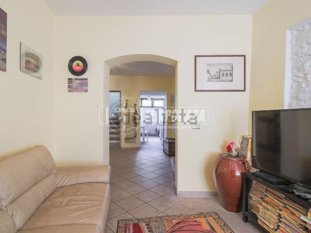 Appartamento in vendita di 111 m² in Vicolo San Gregorio
