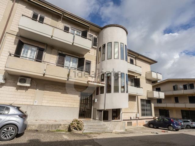 Appartamento in vendita di 111 m² in Contrada Iannassi, 7