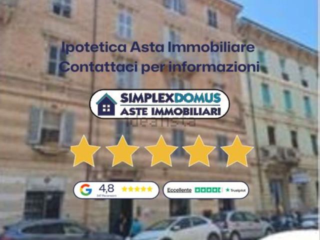 Appartamento in vendita di 111 m² in Corso Giovanni Amendola