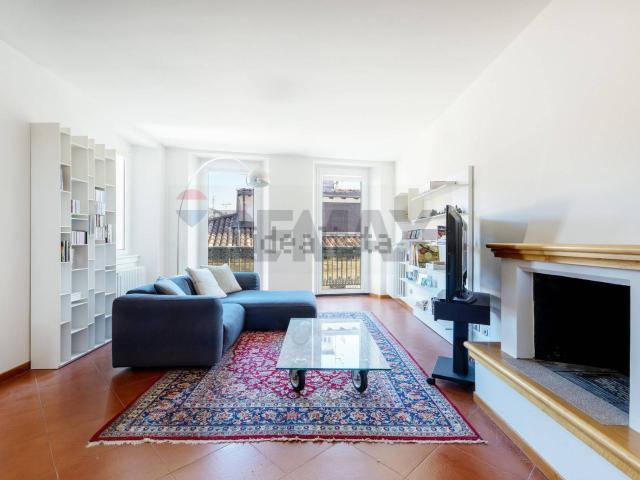 Appartamento in vendita di 111 m² in Piazza Daniele Ranzoni